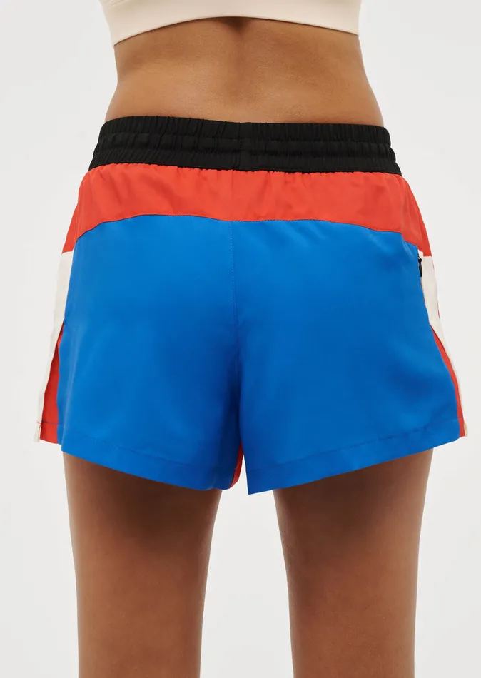 ActivewearShorts REMATCH SHORT IN CHERRY TOMATO PE Nation Women