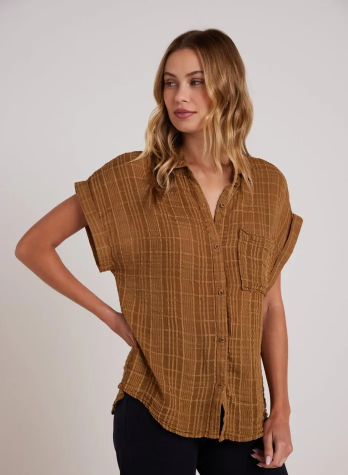 Button Down Women Bella Dahl Short Sleeve Pocket Button Down 8211 Topaz Gold Button Down Women Bella Dahl Short Sleeve Pocket Button Down 8211 Topaz Gold