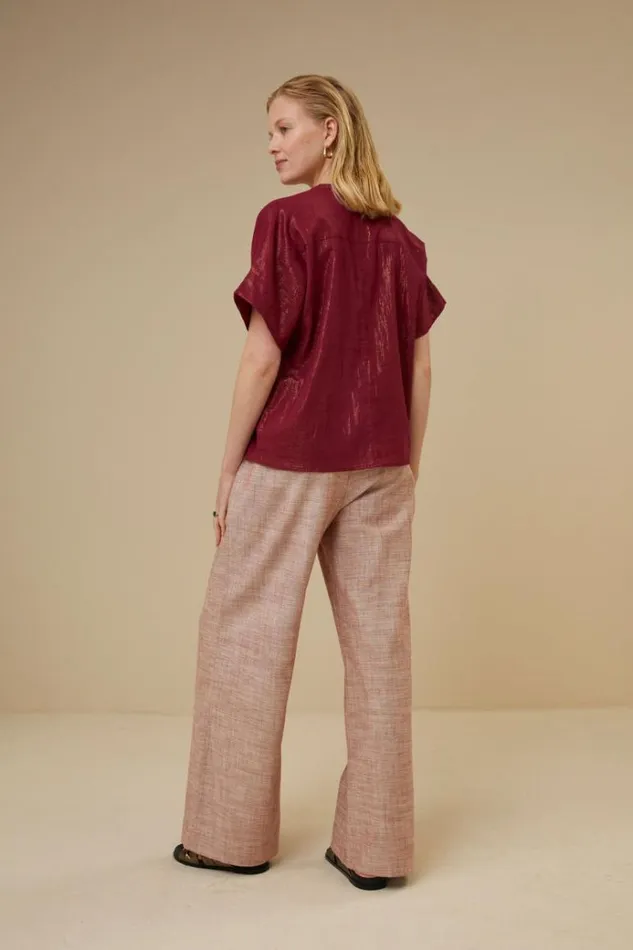 ByBar Blouses Vrouwelijk Bo Metallic Blouse Grenache ByBar Blouses Vrouwelijk Bo Metallic Blouse Grenache