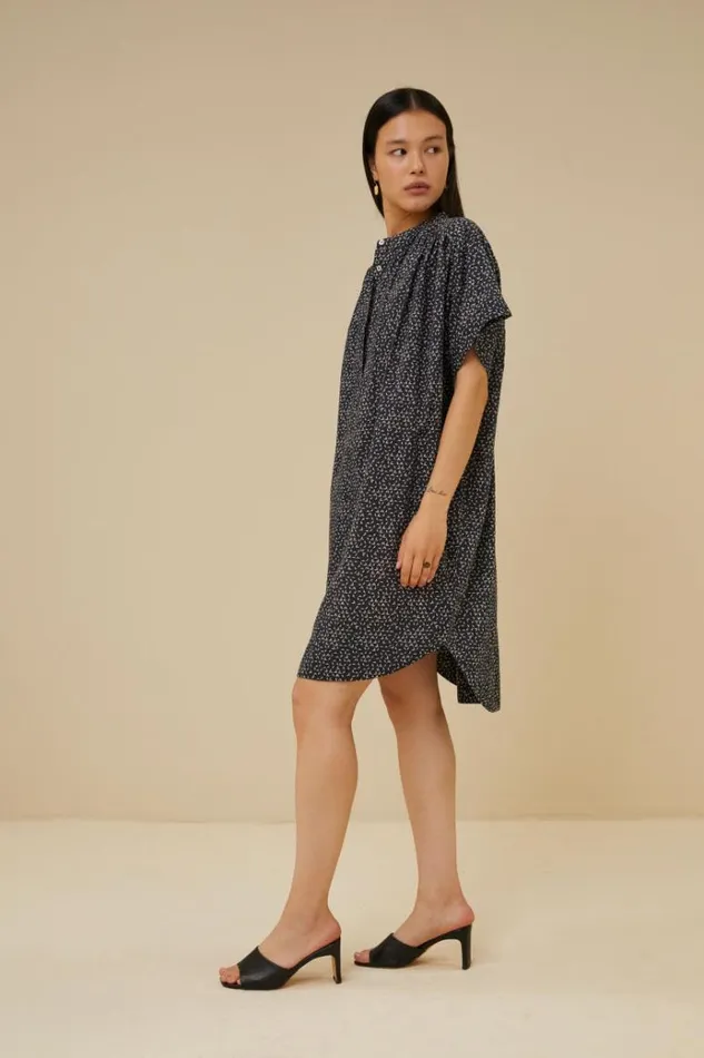 ByBar Jurken Vrouwelijk Amber Paper Dress Paper Print ByBar Jurken Vrouwelijk Amber Paper Dress Paper Print