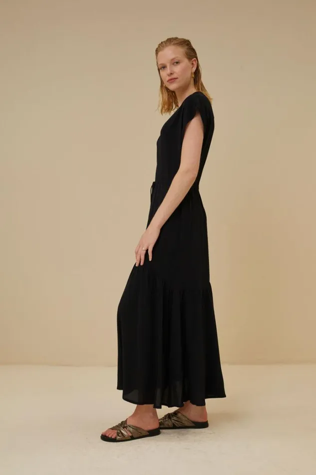 ByBar Jurken Vrouwelijk Viona Viscose Dress Jet Black ByBar Jurken Vrouwelijk Viona Viscose Dress Jet Black