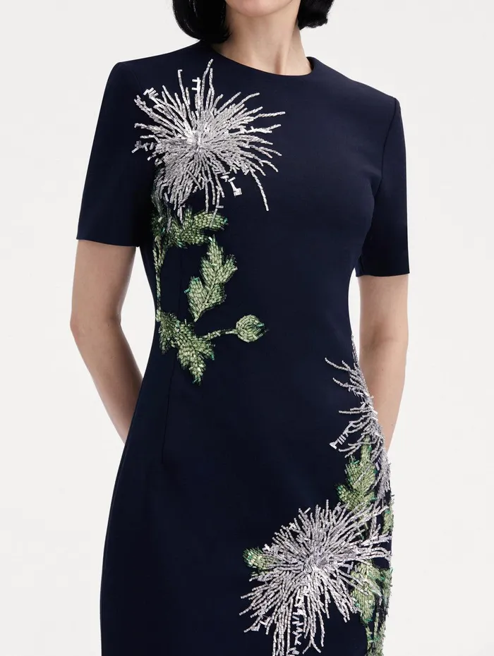 Chrysanthemum Crystal Embroidered Pencil Dress Navy Women Oscar De La Renta Dresses Chrysanthemum Crystal Embroidered Pencil Dress Navy Women Oscar De La Renta Dresses