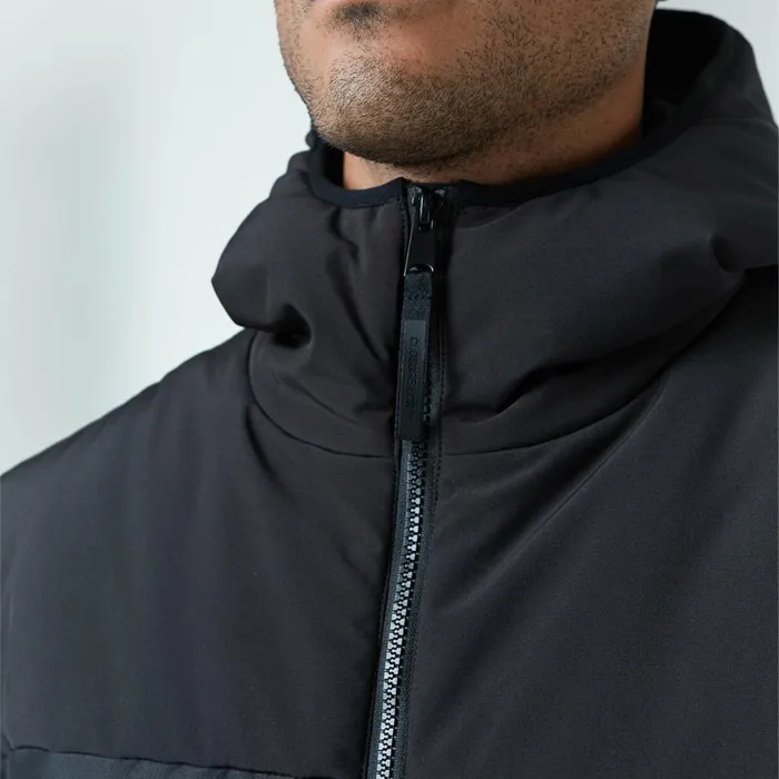 Closure London Contrast Soft Shell Jacket Black Men Coats and Jackets