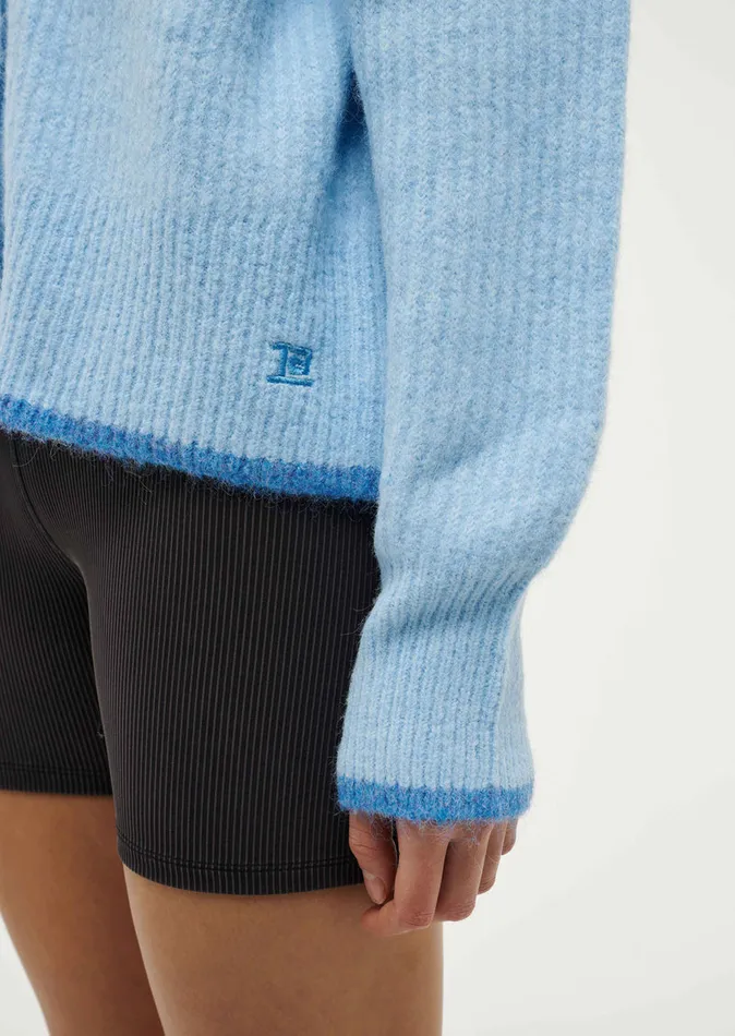 ILLUMINATE KNIT IN SKY BLUE Jackets PE Nation Women