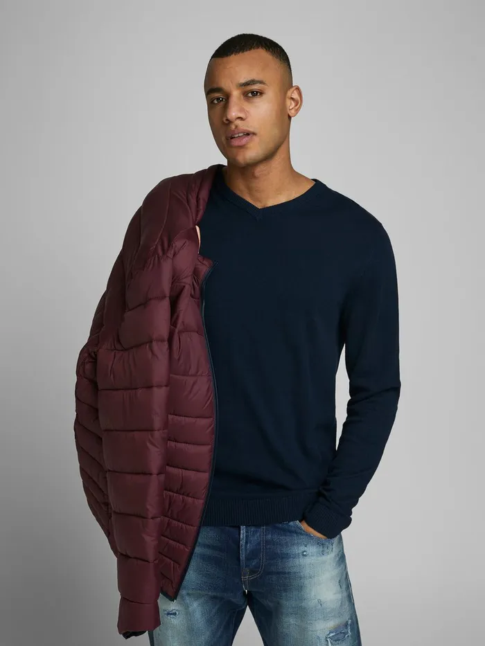 Knitwear JACK and JONES Mens VNECK KNITTED PULLOVER Blue Navy Blazer Gift Ideas