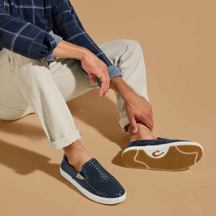 Leather Men Olukai Laeahi Lauhala Leather SlipOns 8211 Trench Blue