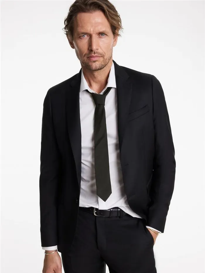 LEONE SLIM TIE Black Men John Varvatos Scarves and Ties