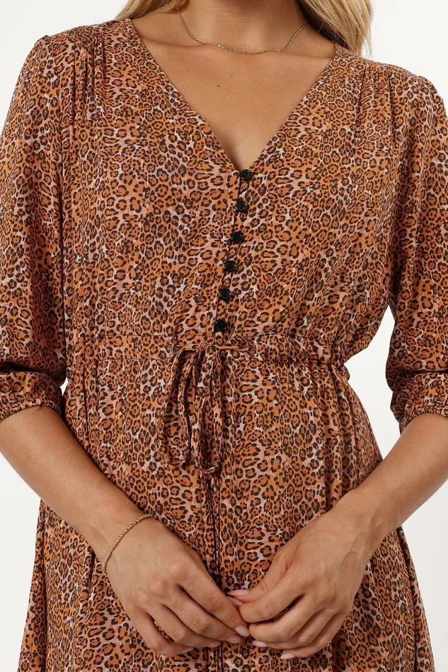 Long Sleeve Dresses Petal and Pup Women Kelda Dress Leopard Print