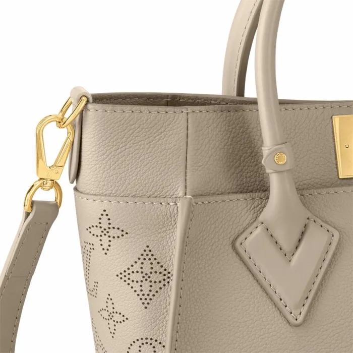 Louis Vuitton M20600 On My Side PM Galet Beige 8211 Louis Vuitton Handbag Store Women Louis Vuitton Shoulder and Totes Louis Vuitton M20600 On My Side PM Galet Beige 8211 Louis Vuitton Handbag Store Women Louis Vuitton Shoulder and Totes
