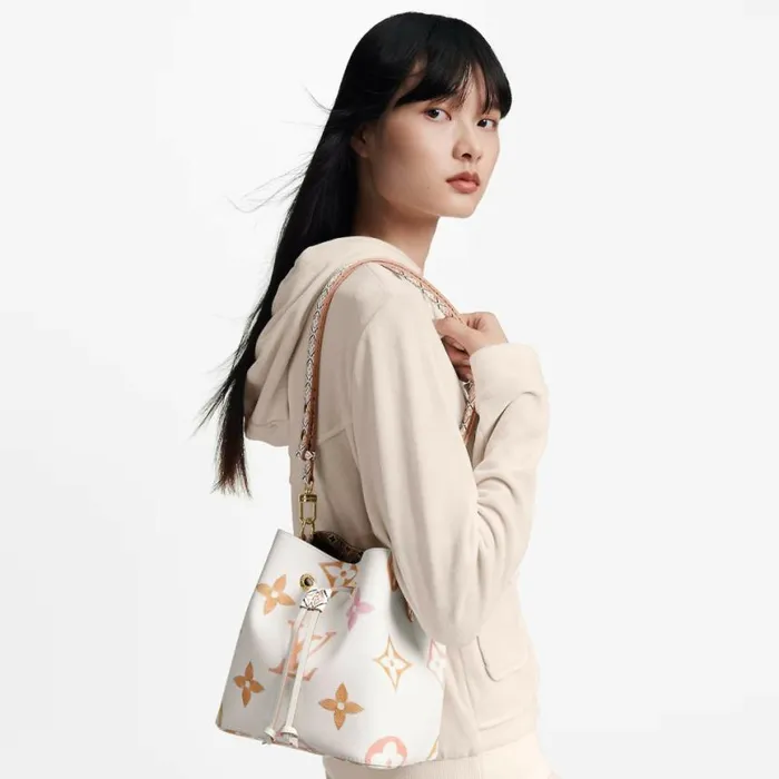 Louis Vuitton M22985 Nono BB 8211 Louis Vuitton Handbag Store Women Louis Vuitton NeoNoe Bag
