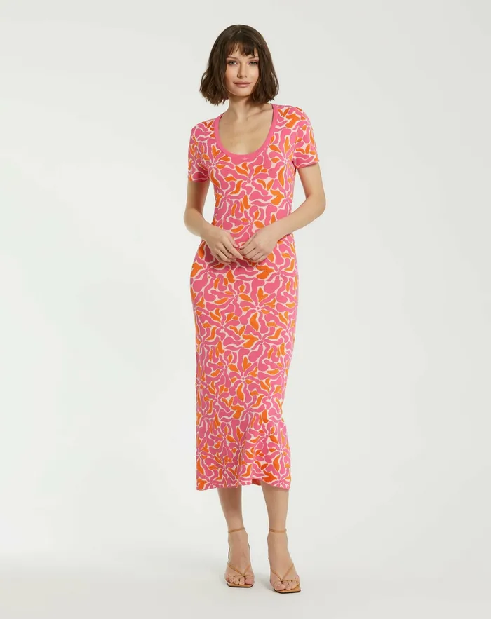 Mac Duggal Short Sleeve Scoop Neck Floral Knit Maxi Dress 8211 FINAL SALE Hot Pink Multi Women Every Day Dresses Mac Duggal Short Sleeve Scoop Neck Floral Knit Maxi Dress 8211 FINAL SALE Hot Pink Multi Women Every Day Dresses