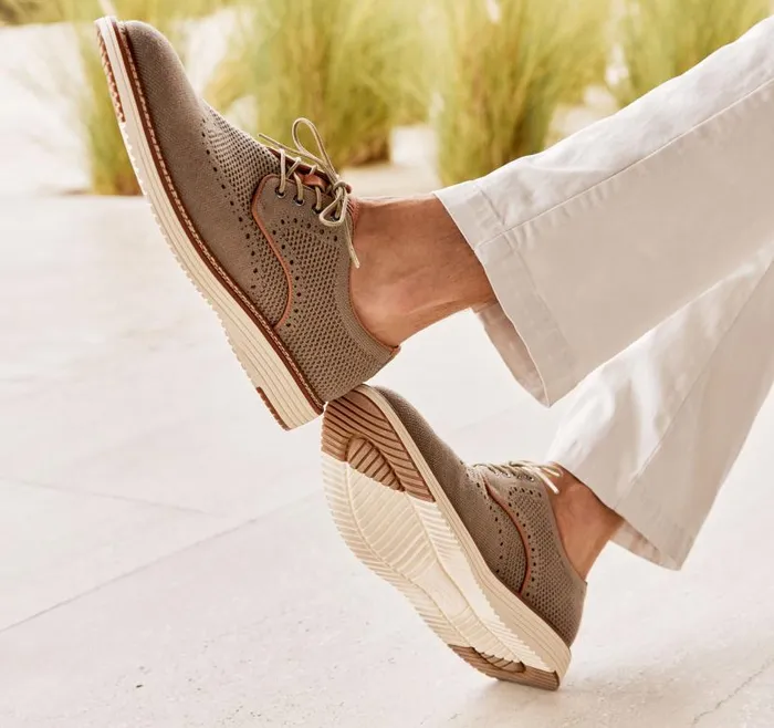 Men Johnston and Murphy LaceUps Upton Knit Wingtip Taupe Heathered Knit Men Johnston and Murphy LaceUps Upton Knit Wingtip Taupe Heathered Knit
