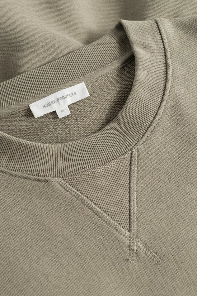 Men Norse Standard Sweatshirt Sediment Green Norse Projects Sweatshirts