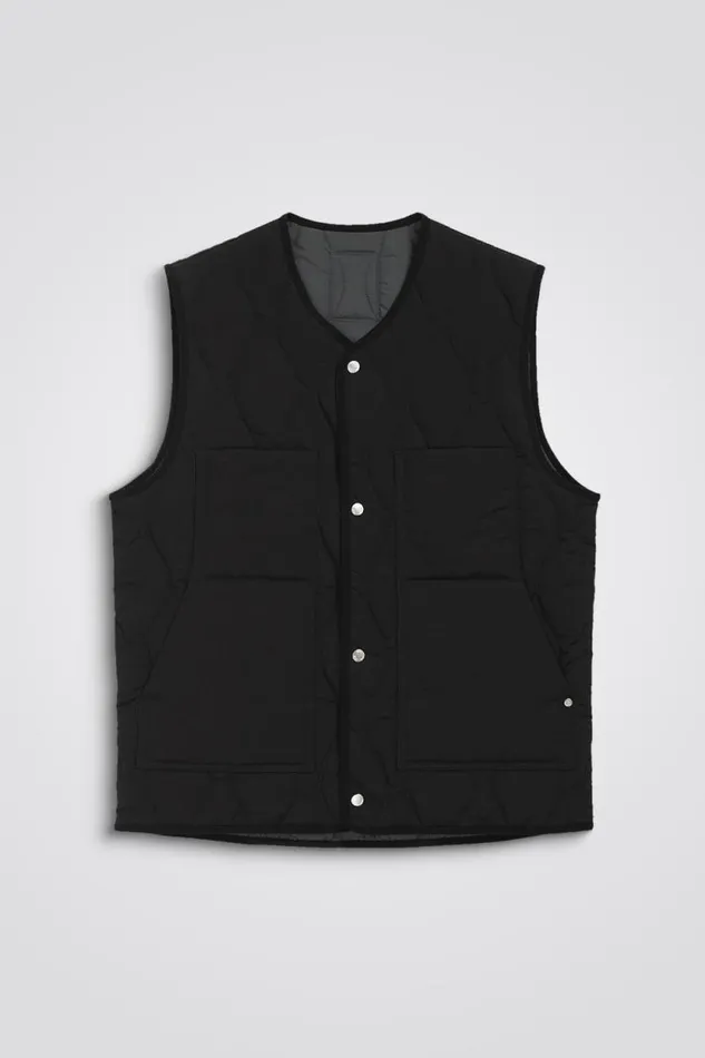 Men Peter Waxed Nylon Insulated Vest Black Norse Projects Outerwear