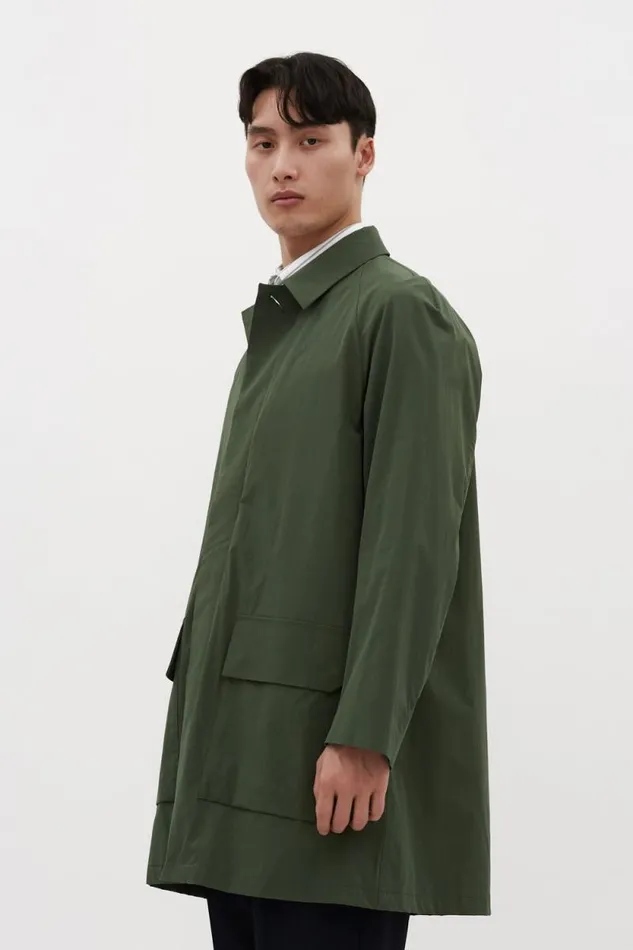 Men Vargo Travel Light Raglan Mac Spruce Green Norse Projects Outerwear