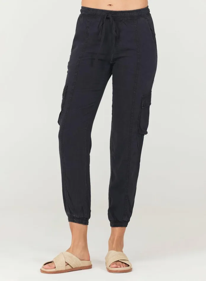 Pants Women Bella Dahl Cargo Track Pants 8211 Black Pants Women Bella Dahl Cargo Track Pants 8211 Black