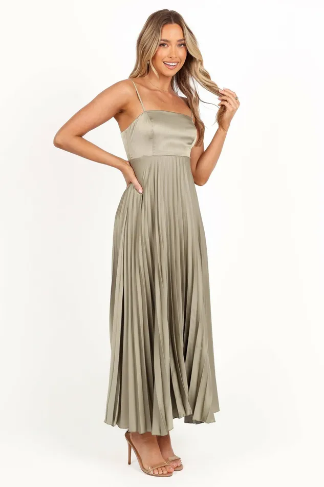 Petal and Pup Fall Dresses Women Keegan Maxi Dress Olive