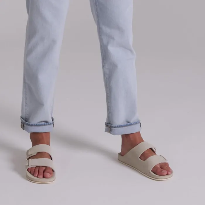 Reef Ojai Two Bar Tobaccoelm Men Slides Reef Ojai Two Bar Tobaccoelm Men Slides