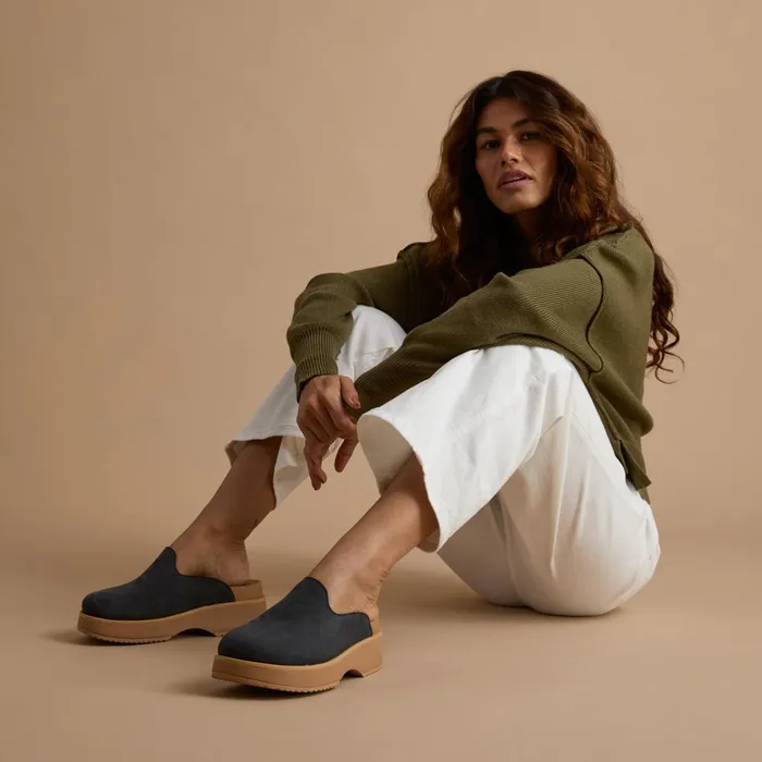 Reef Vista Skye Charcoal Women Clogs