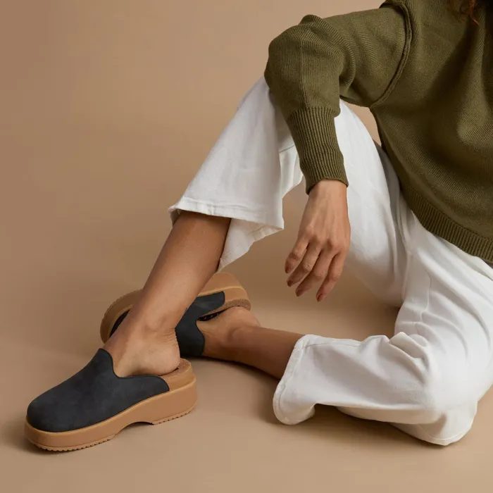 Reef Vista Skye Charcoal Women Clogs