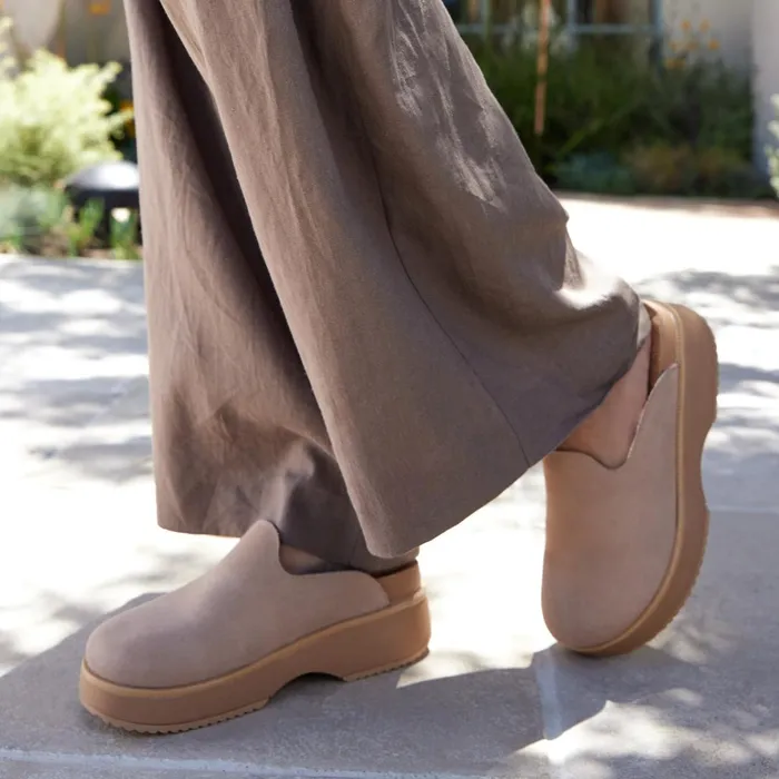 Reef Vista Skye Sand Women Clogs Reef Vista Skye Sand Women Clogs
