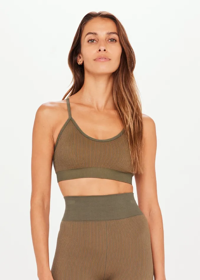 RIBBED SEAMLESS ZAHRA BRA Women Sports Bras THE UPSIDE