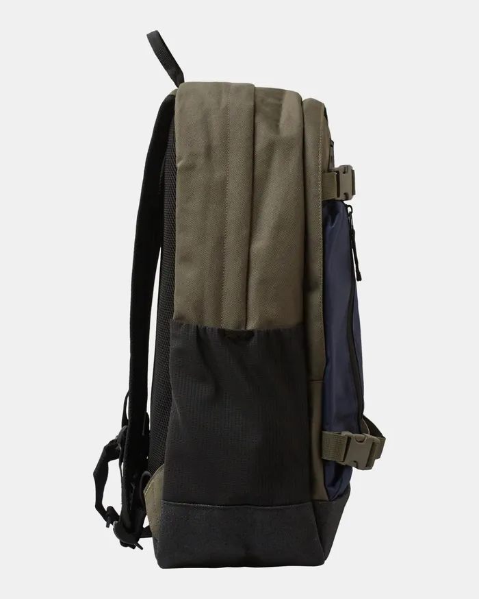 RVCA Backpacks Luggage Curb Skate 29 L Skate Backpack Navy 8211 WomenMenBoys