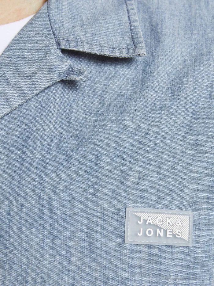 Shirts JACK and JONES Mens DEBOSSED BUTTON SHORT SLEEVED SHIRT Blue Chambray Blue Gift Ideas