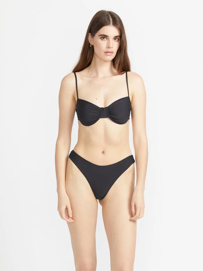 Simply Seamless U Wire Bikini Top 8211 Black Womens Volcom Bikinis