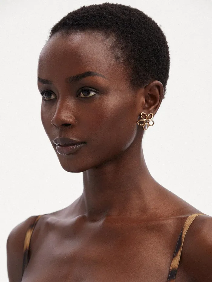 Small O Flower Earrings Gold Women Oscar De La Renta Earrings Small O Flower Earrings Gold Women Oscar De La Renta Earrings