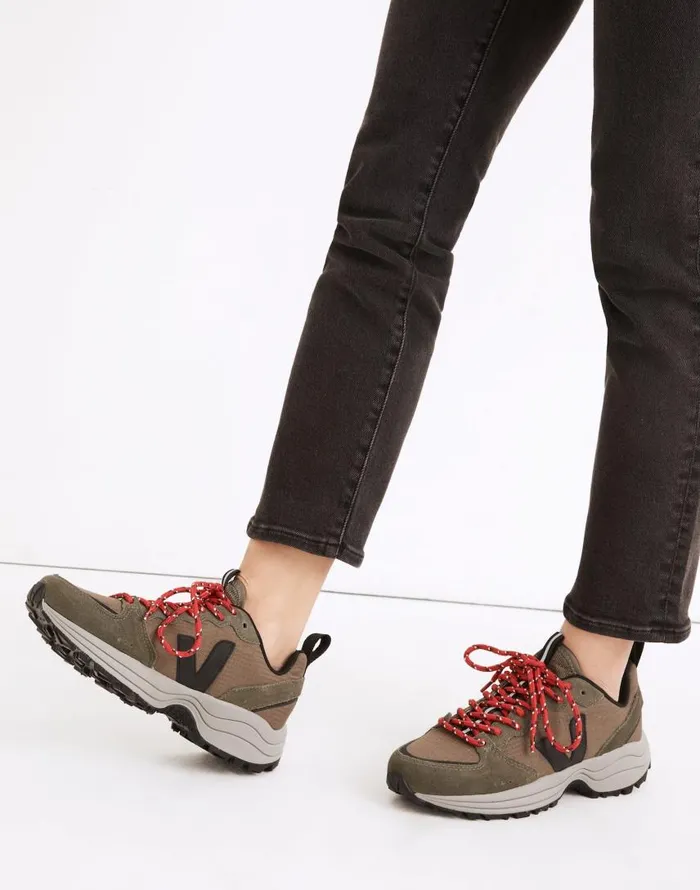 Sneakers Women Madewell Veja Suede Venturi Sneakers In Oxford Grey Kaki Black