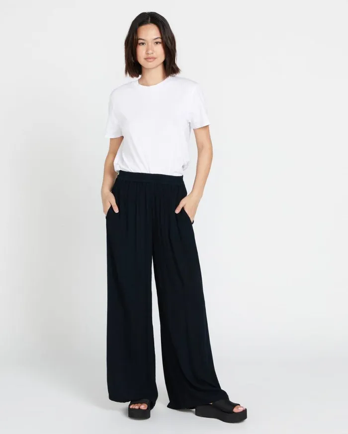 Stoneshine Junki Pants 8211 Black Womens Volcom Cover Ups