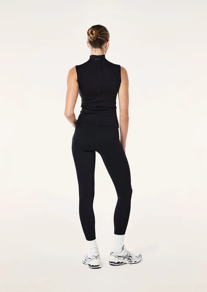StudioSoft ROUTINE QUARTER ZIP TANK IN BLACK 8211 PE Nation Women