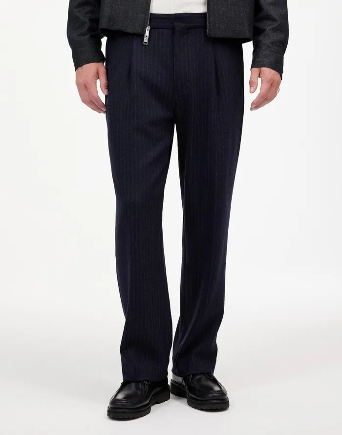 Suiting Men Madewell The Roebling Pleated Trouser In Italian Fabric Dark Navy