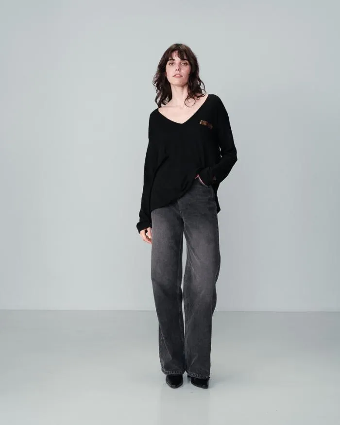 SWEATER NOIR NATSUKI Shop Grace and Mila Message Jumpers