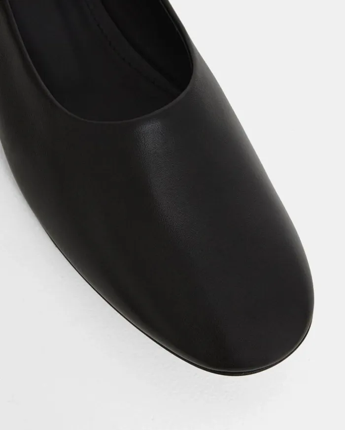 Theory Round Flat In Leather Black Women Shoes