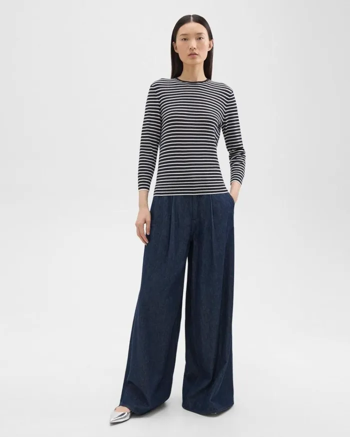 Theory Shrunken Crewneck Sweater In Merino Wool Navynew Ivory Women Sweaters Cardigans Theory Shrunken Crewneck Sweater In Merino Wool Navynew Ivory Women Sweaters Cardigans