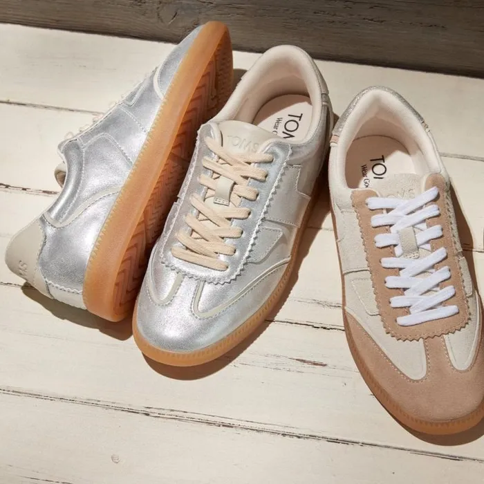 Toms Sneakers Collins Casual LaceUp Sneaker Silver Metallic Leather 8211 Women Toms Sneakers Collins Casual LaceUp Sneaker Silver Metallic Leather 8211 Women