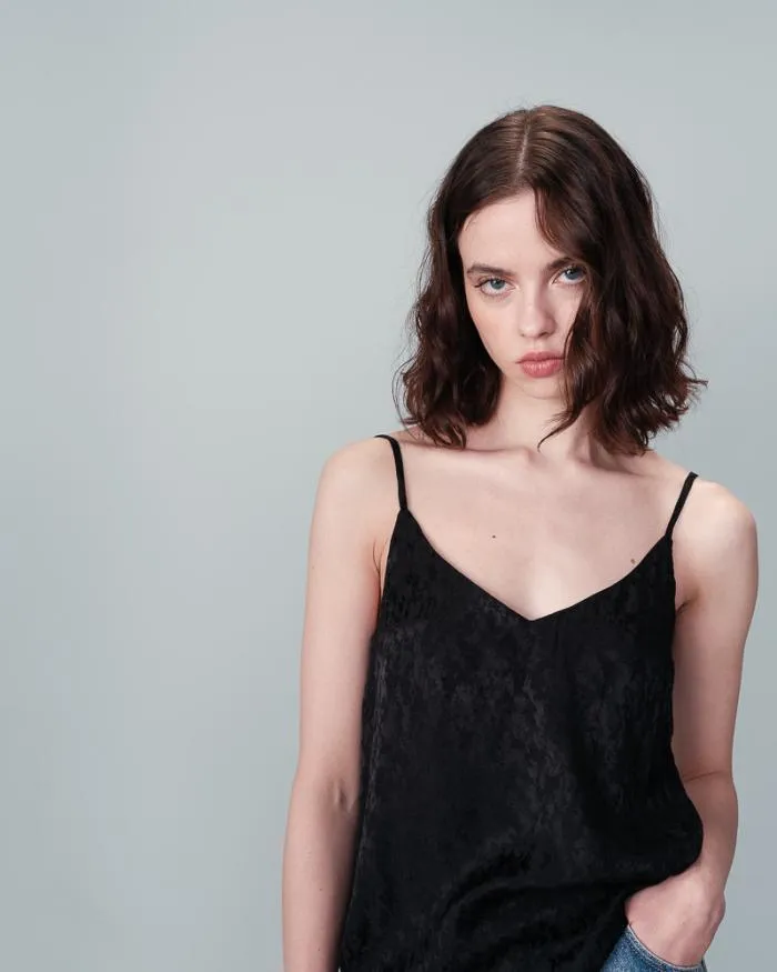 TOP NOIR NISRINE Shop Grace and Mila Caracos
