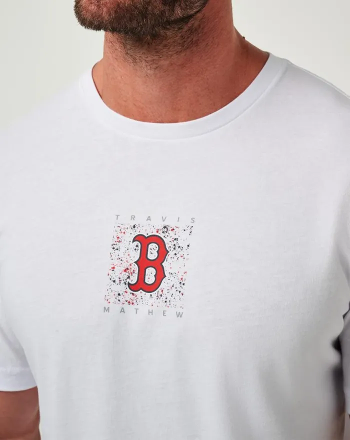 TravisMathew BOSTON RED SOX IN THE DUGOUT TEE White Men Tees TravisMathew BOSTON RED SOX IN THE DUGOUT TEE White Men Tees