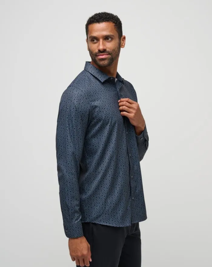 TravisMathew COUNTRY MILE LONG SLEEVE BUTTONUP Black Men ButtonUps TravisMathew COUNTRY MILE LONG SLEEVE BUTTONUP Black Men ButtonUps