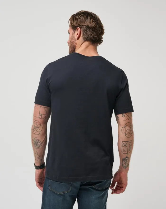 TravisMathew FIVE K DAY TEE Black Men Tees TravisMathew FIVE K DAY TEE Black Men Tees