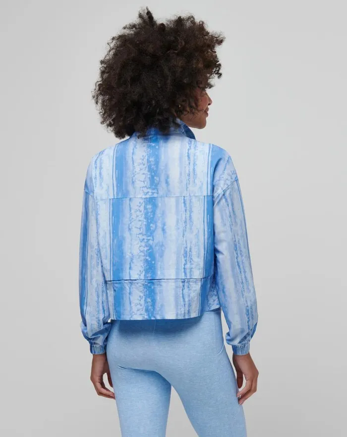TravisMathew GIRLS WEEKEND TECH WOVEN JACKET Cornflower Blue Multi Women Jackets TravisMathew GIRLS WEEKEND TECH WOVEN JACKET Cornflower Blue Multi Women Jackets