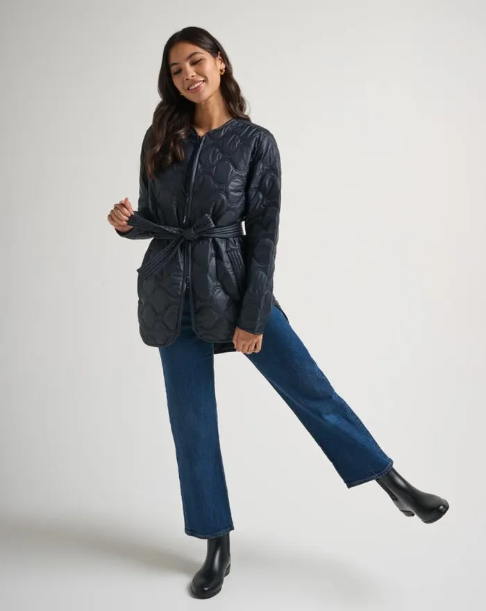 TravisMathew SALTWATER SPRAY QUILTED JACKET Black Women Jackets TravisMathew SALTWATER SPRAY QUILTED JACKET Black Women Jackets