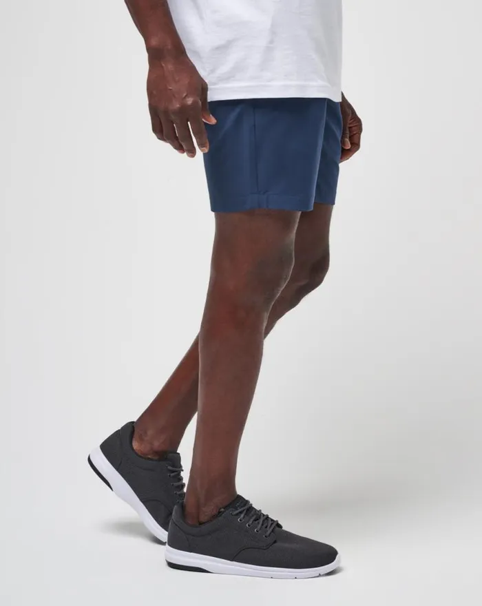 TravisMathew TECH CHINO SHORT 8IN Dress Blues Men Shorts TravisMathew TECH CHINO SHORT 8IN Dress Blues Men Shorts