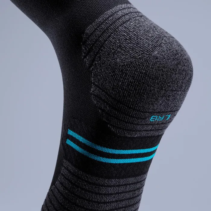 Ultralight Performance Crew Socks Franchise 8211 White MenWomen Stance Crew