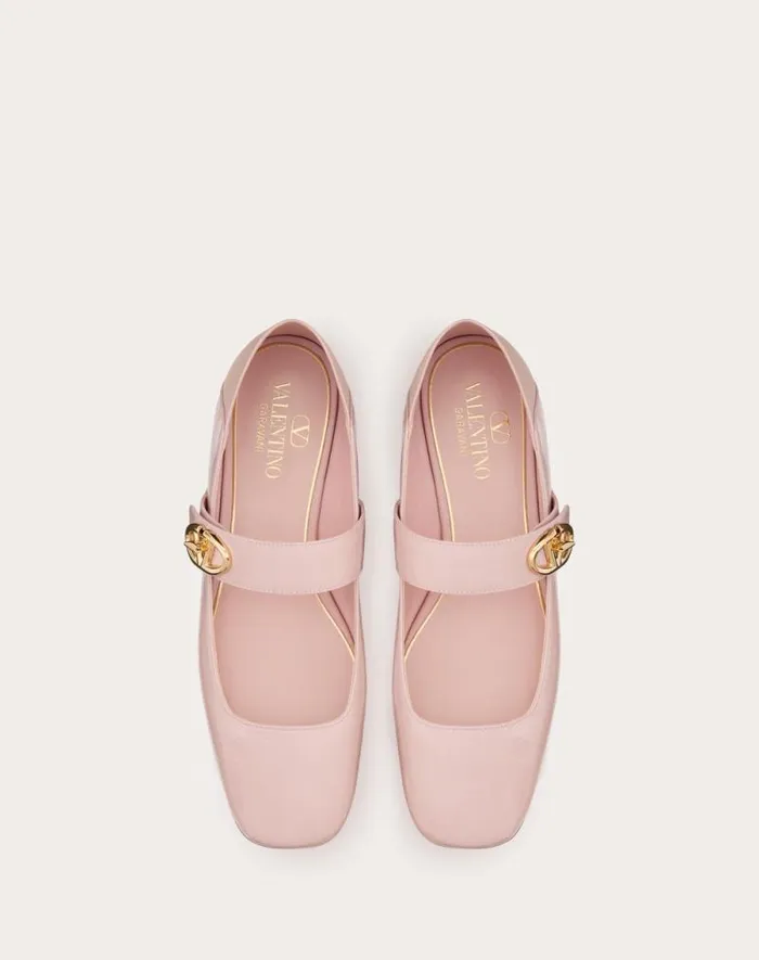 Valentino Ballerinas Woman Vlogo Locker Maryjane Ballerina In Naplack For Woman In Rose Quartz Rose Quartz Valentino Ballerinas Woman Vlogo Locker Maryjane Ballerina In Naplack For Woman In Rose Quartz Rose Quartz