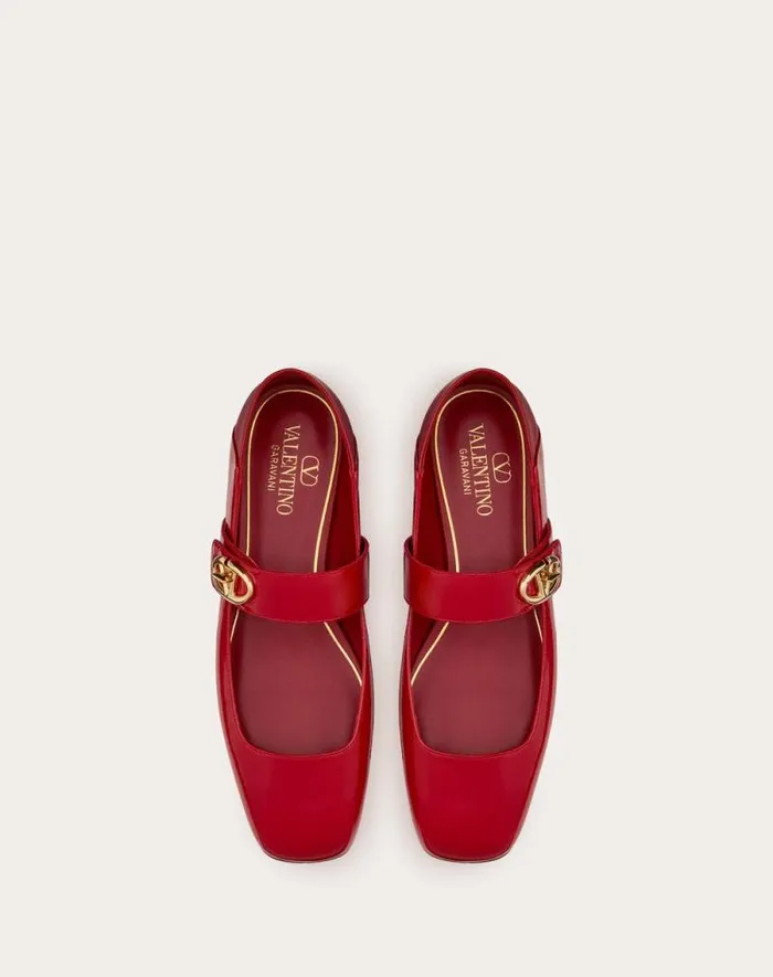 Valentino Ballerinas Woman Vlogo Locker Maryjane Ballerina In Naplack For Woman In Rose Quartz Rose Quartz Valentino Ballerinas Woman Vlogo Locker Maryjane Ballerina In Naplack For Woman In Rose Quartz Rose Quartz