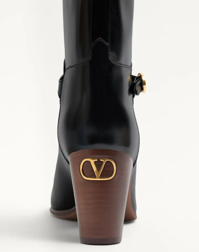 Valentino Boots Woman Pattie Calfskin Boot 75mm For Woman In Ivory Ivory Valentino Boots Woman Pattie Calfskin Boot 75mm For Woman In Ivory Ivory