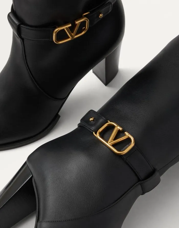Valentino Boots Woman Vlogo Signature Calfskin Boot 75mm For Woman In Black Black Valentino Boots Woman Vlogo Signature Calfskin Boot 75mm For Woman In Black Black